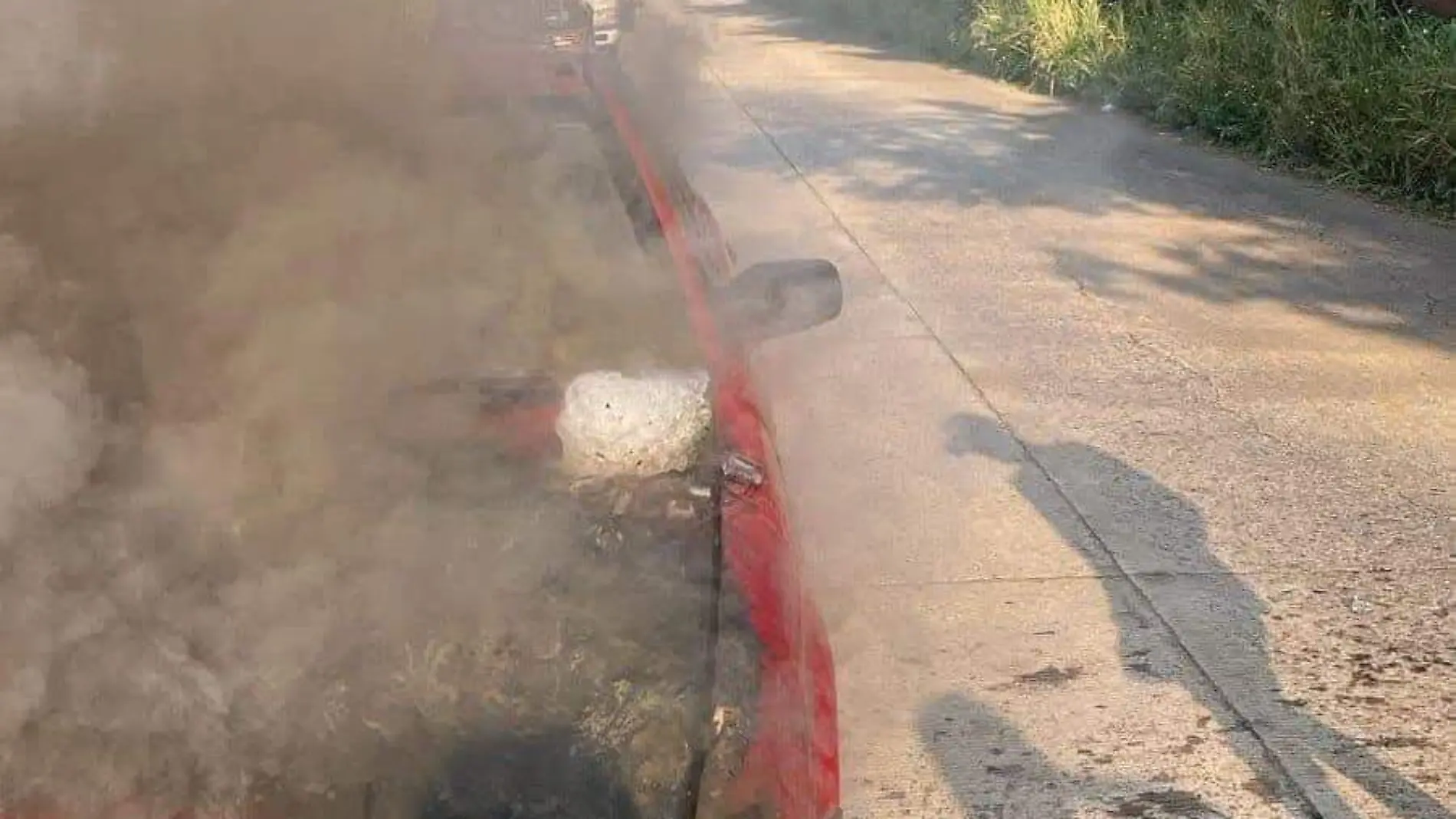 INCENDIÓ VEHICULO1